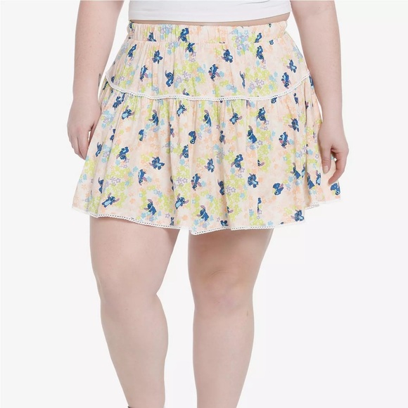 Hot Topic Pants - NWT Hot Topic x Disney Lilo and Stitch Floral Experiment 626 Skort Plus Size 3